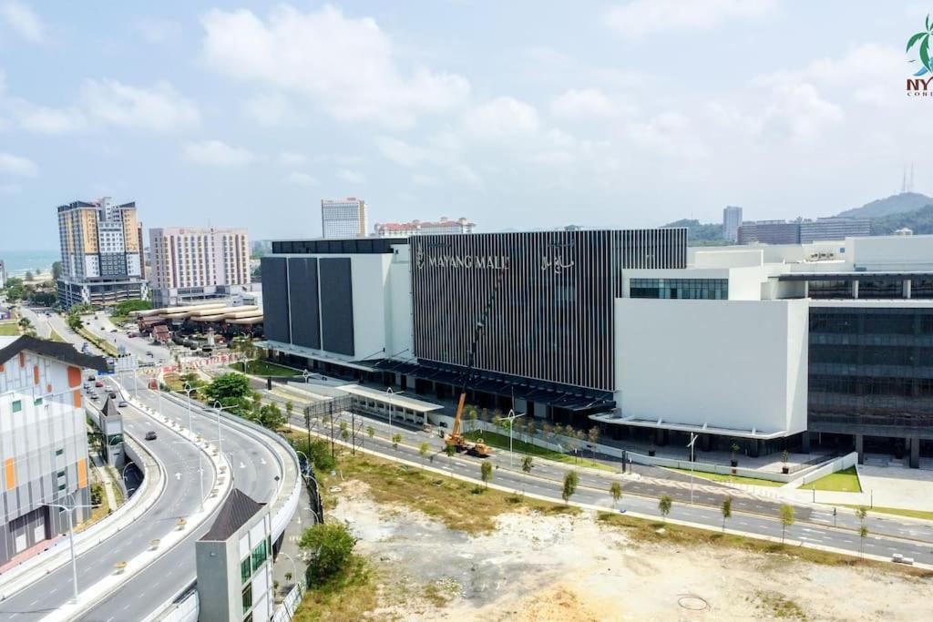 New Drawbridge Condo With Seaview And Pool 쿠알라트렝가누 외부 사진